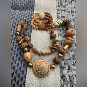 Vintage shell necklace and bracelet